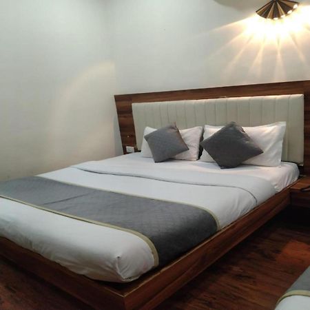 Hotel Air View Near Airport مومباي المظهر الخارجي الصورة