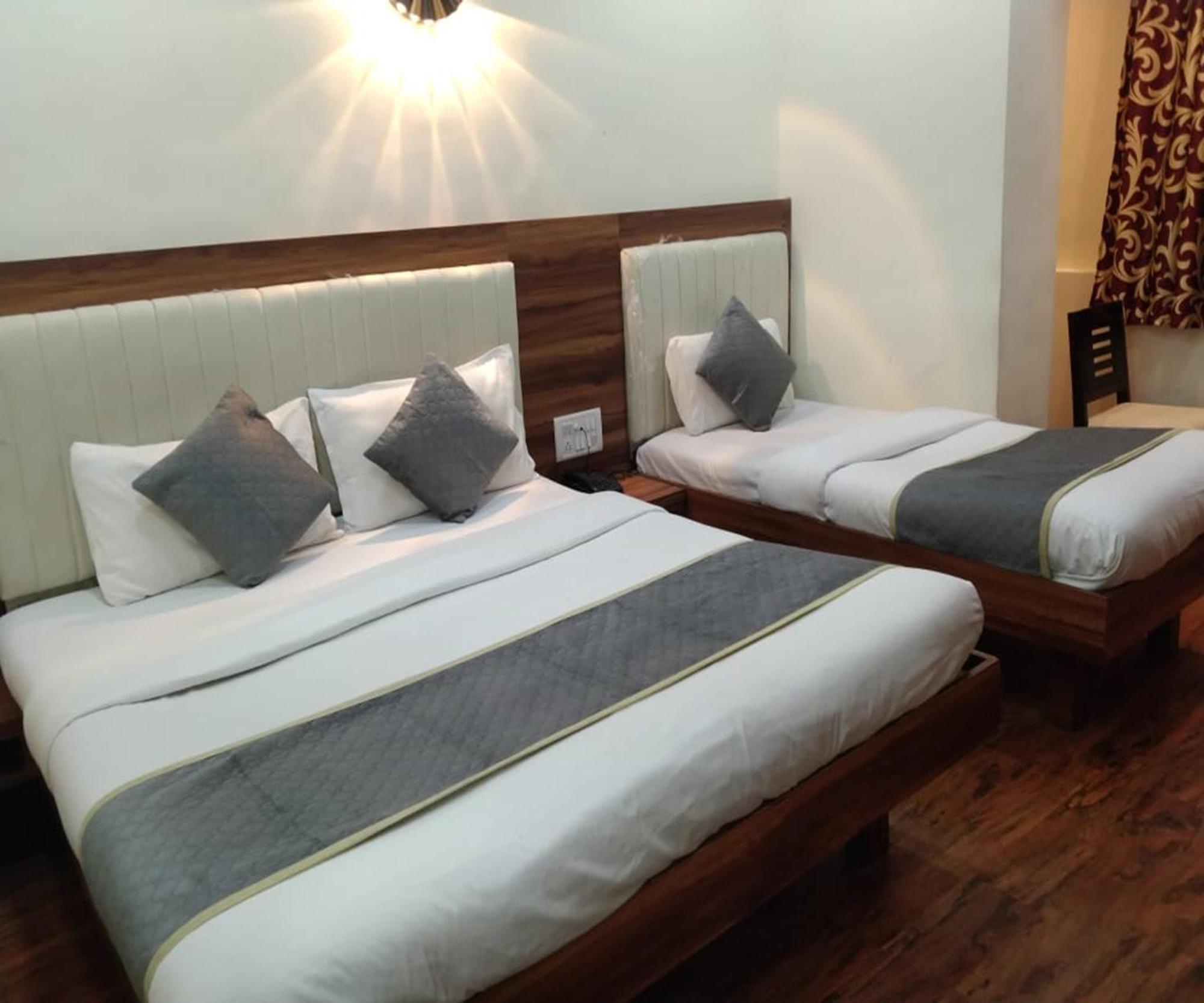 Hotel Air View Near Airport مومباي المظهر الخارجي الصورة
