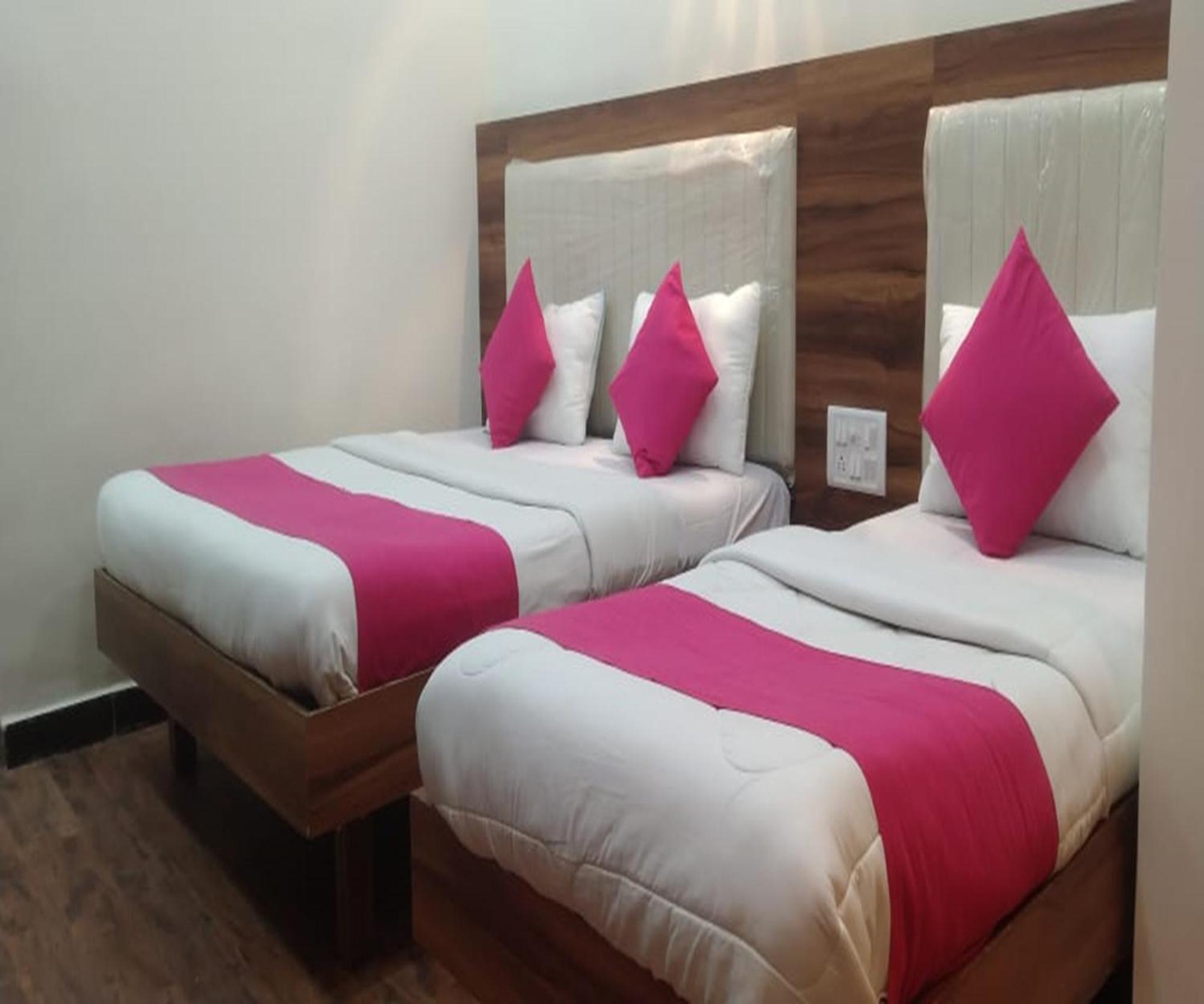 Hotel Air View Near Airport مومباي المظهر الخارجي الصورة