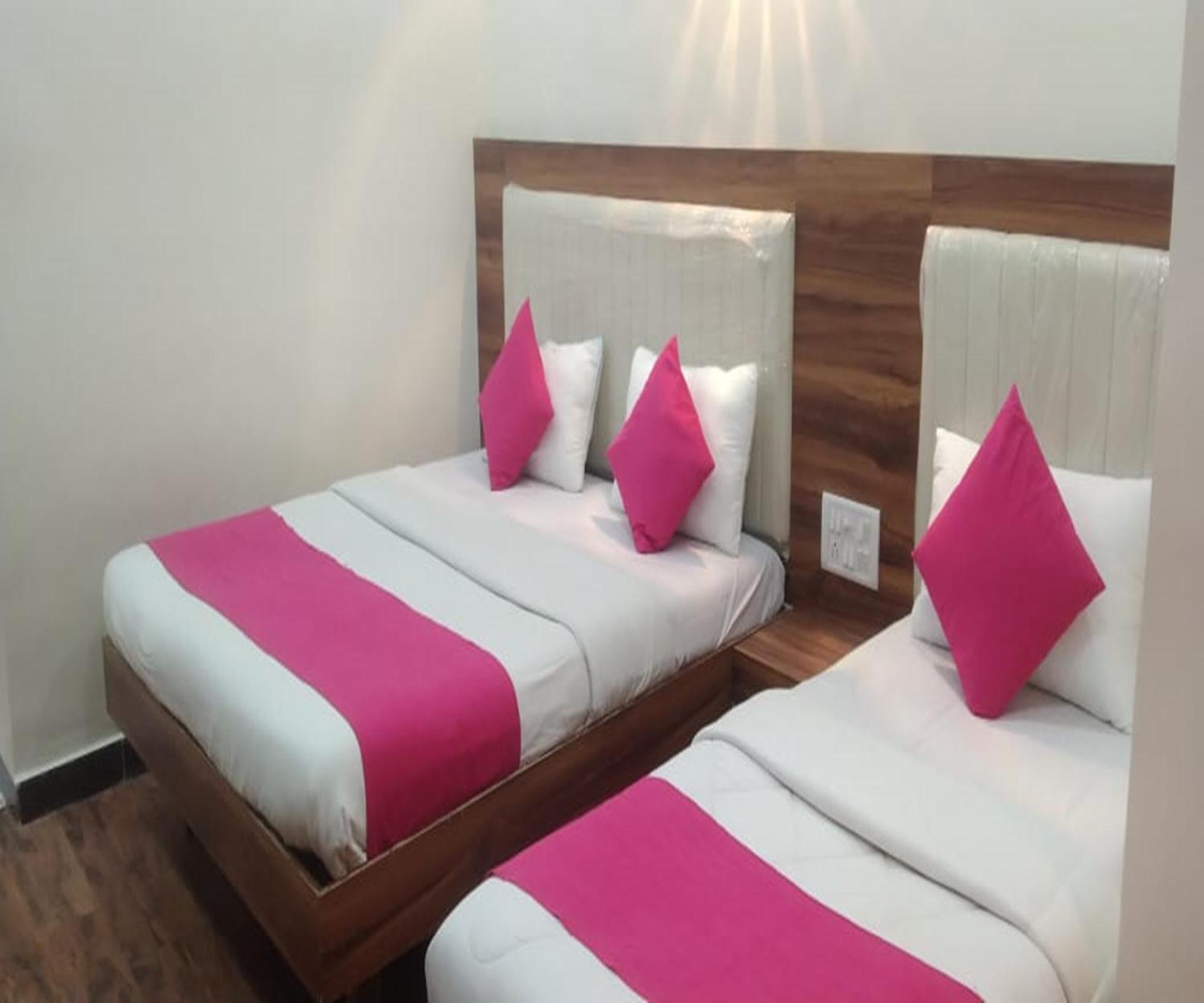 Hotel Air View Near Airport مومباي المظهر الخارجي الصورة